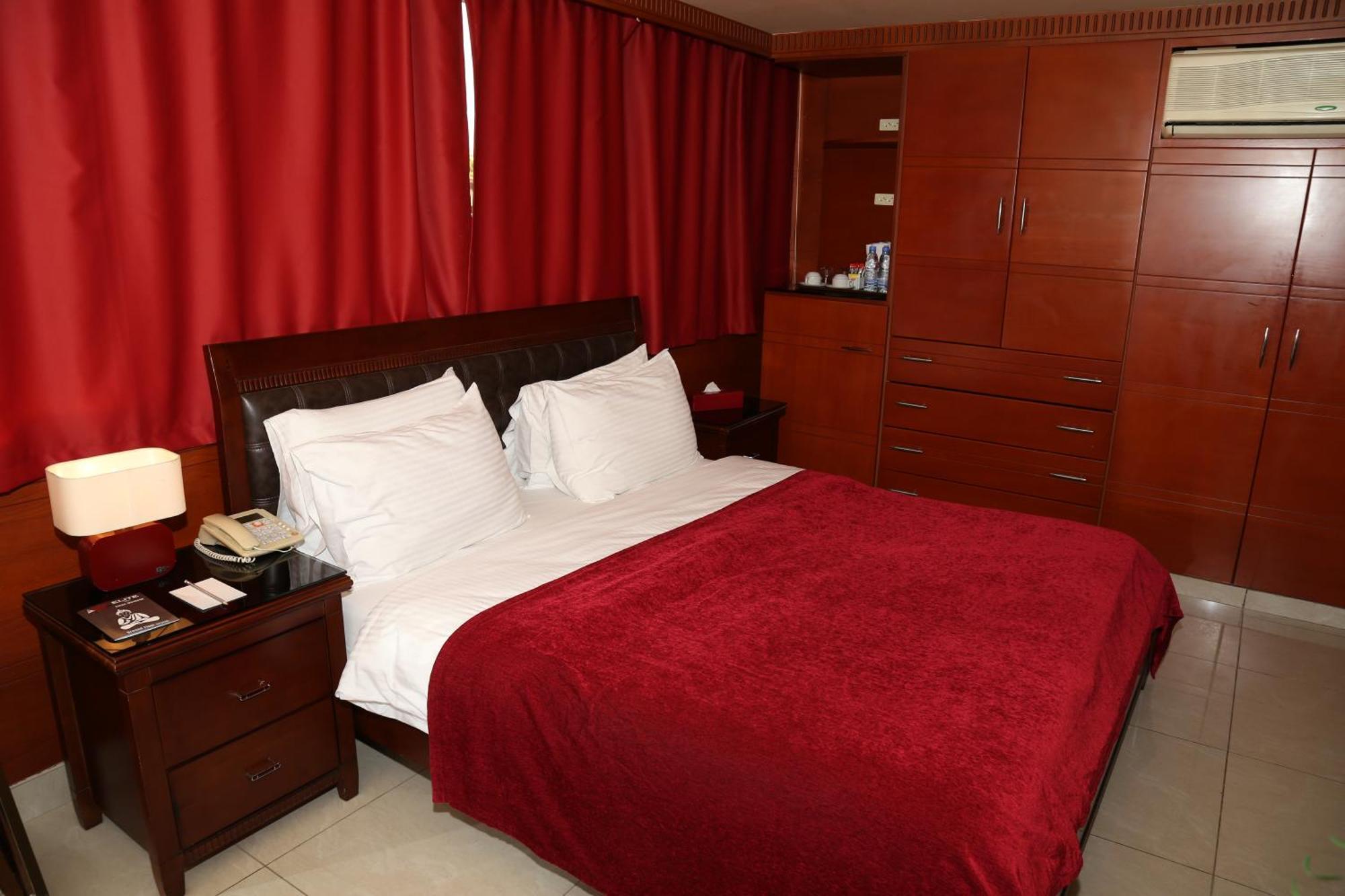 Duroy Hotel Beirut Eksteriør billede